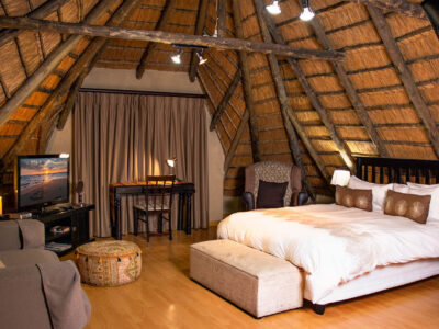 Savuti Holiday Cottage Suite